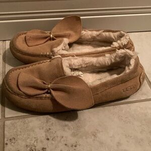 Ugg Ansley Twist Slippers in Arroyo
